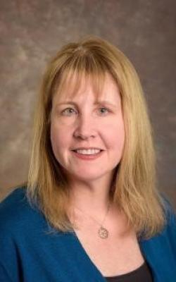 headshot of Naugle CommLab Executive Director, Melissa Ianetta